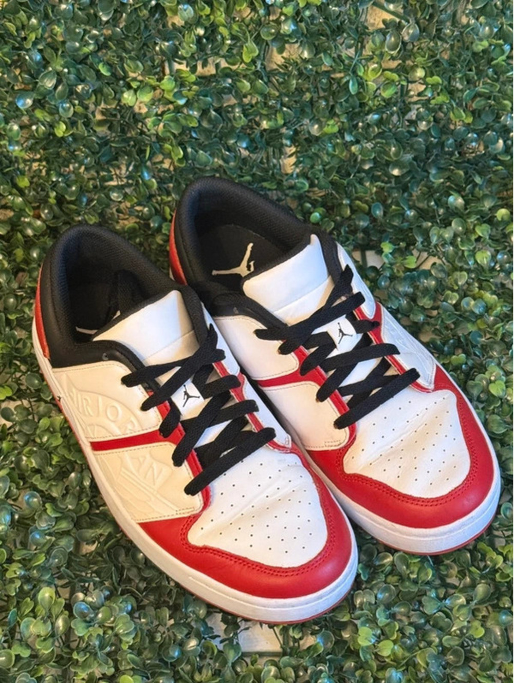 Air Jordan Nu Retro 1 Low Chicago Sneakers, varsity red black white, size 8